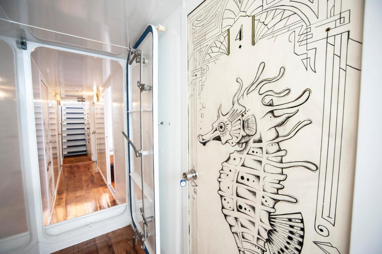 The Cabin @ MPS Noorderzon Amsterdam Buitenkant foto